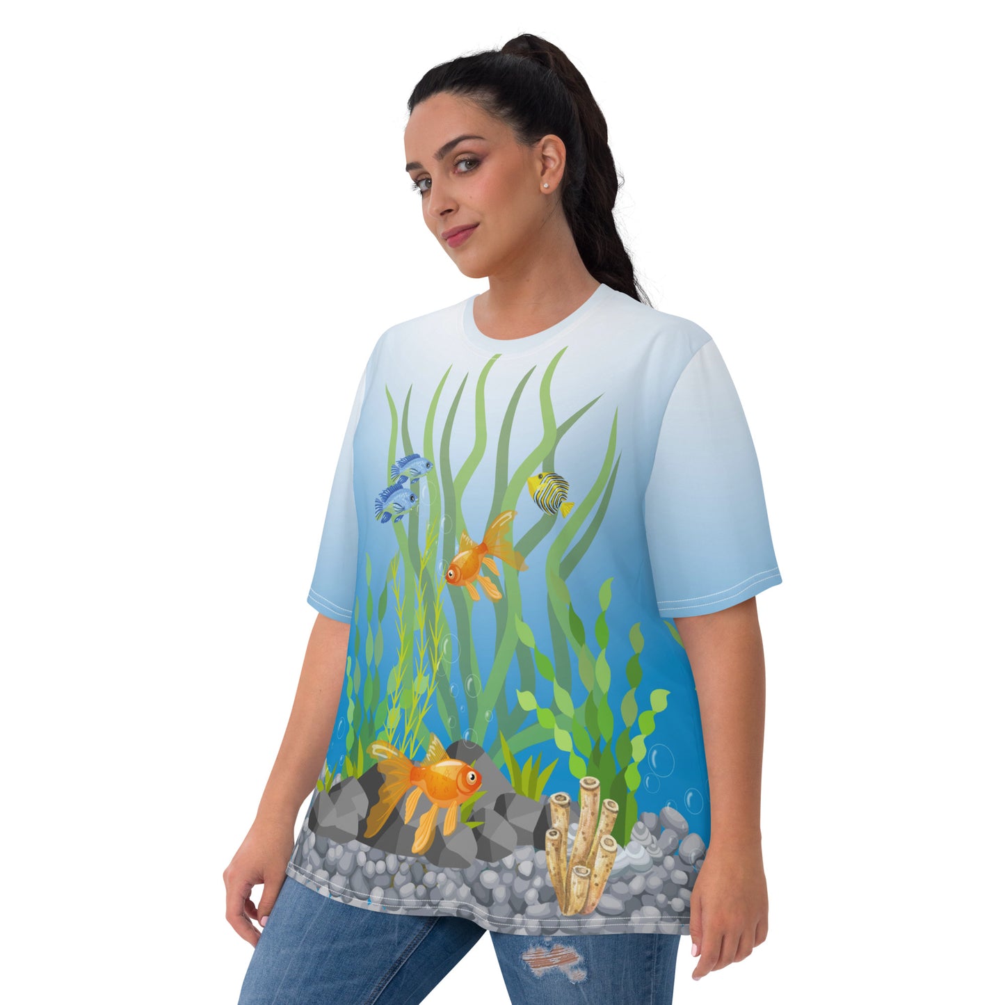 Plus size Woman wearing a tropical fish aquarium scene all over print T-shirt, front view