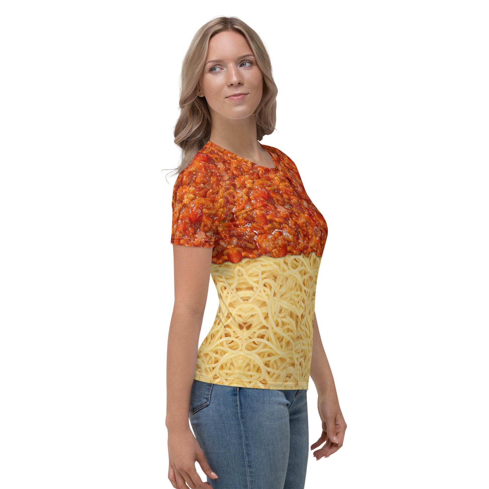 Young woman wearing a spaghetti bolognese all over print T-shirt, right side view.