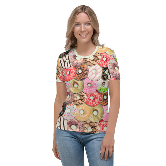 Young woman wearing an iced doughnuts all over print T-shirt, facing forwards.